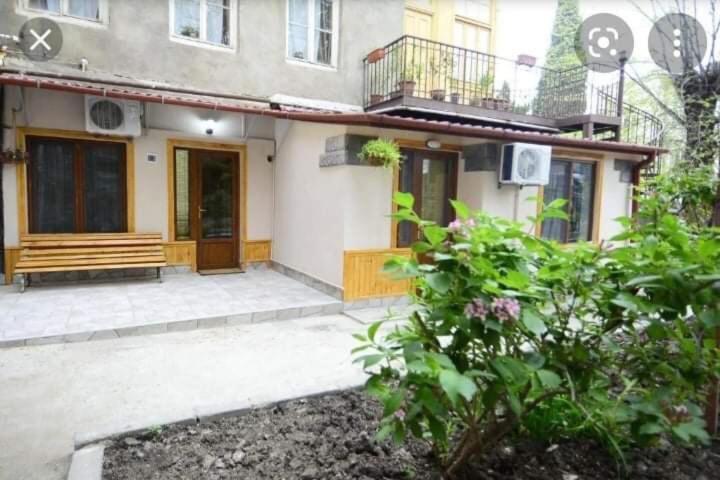 Михаил 1 Tbilisi Exterior foto